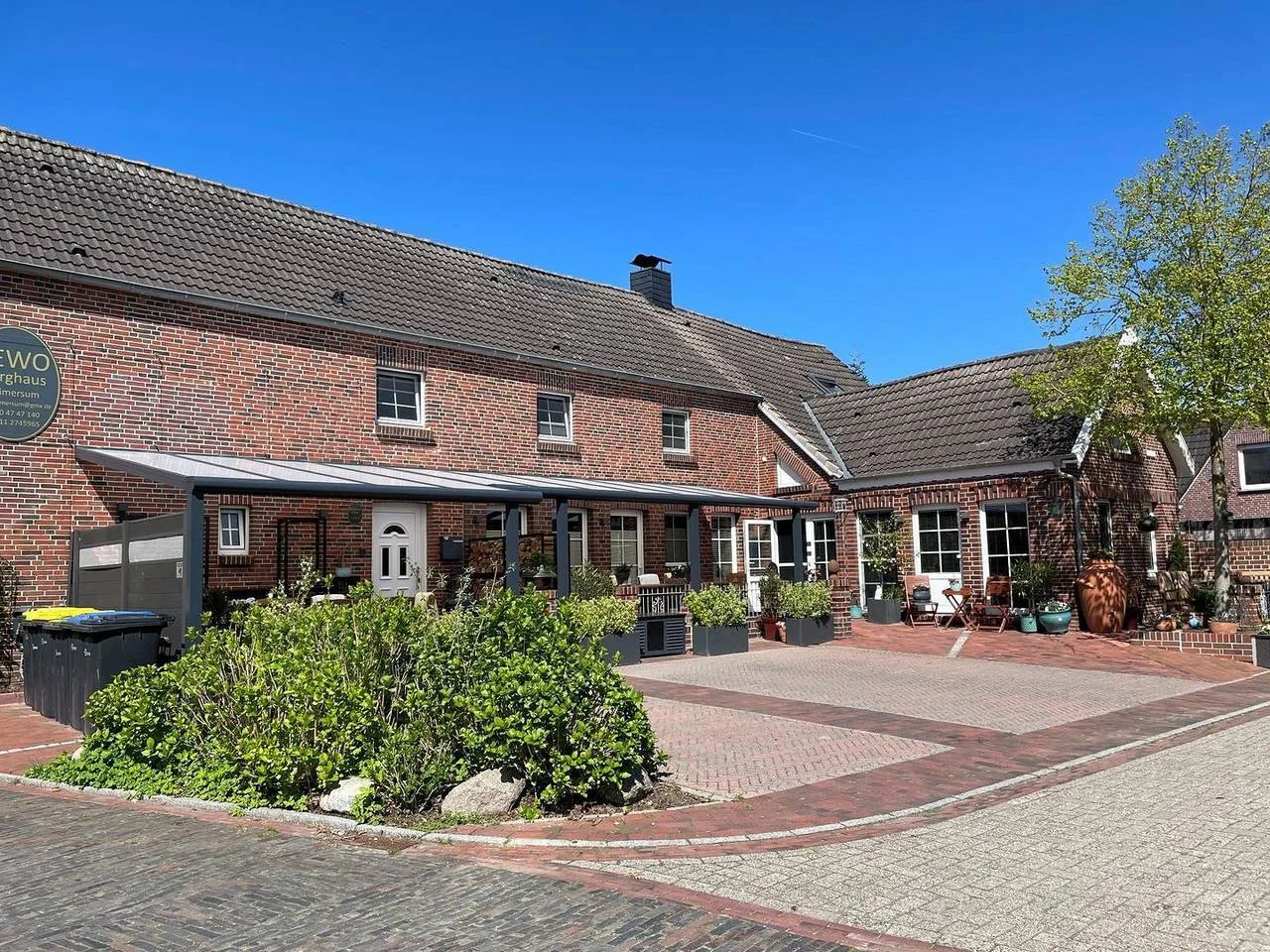 Burghaus 1 – Ferienwohnung in Grimersum
